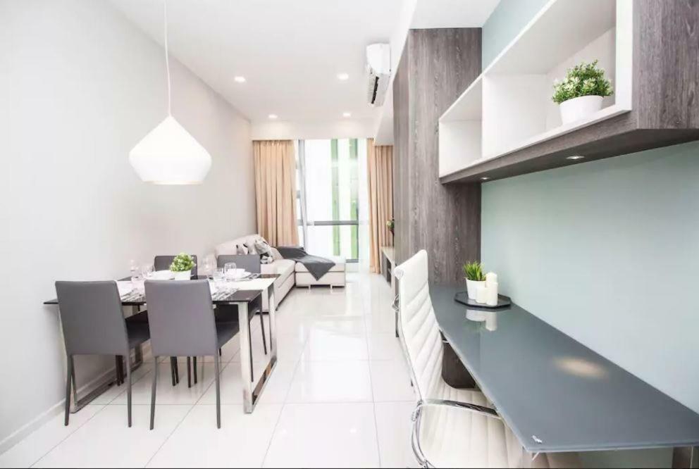 The Robertson Kl Hotel Куала Лумпур Екстериор снимка