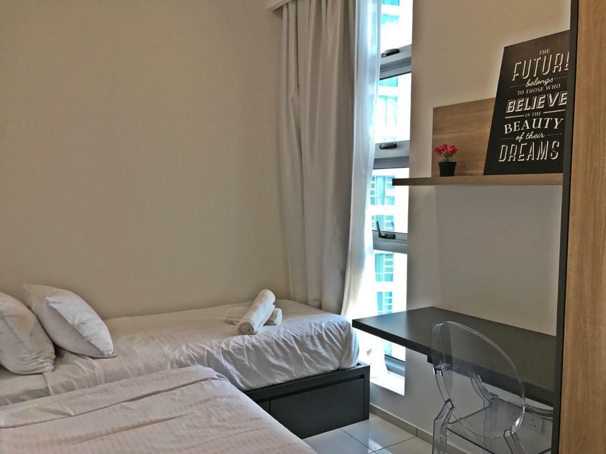 The Robertson Kl Hotel Куала Лумпур Екстериор снимка